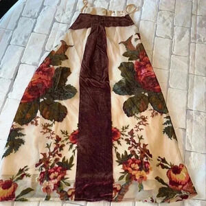 WOMENS top
